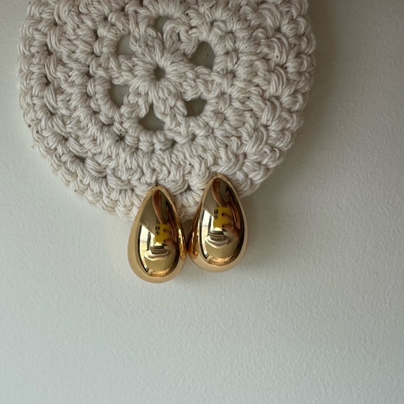 Drop gold earrings - Picture 1 of 7